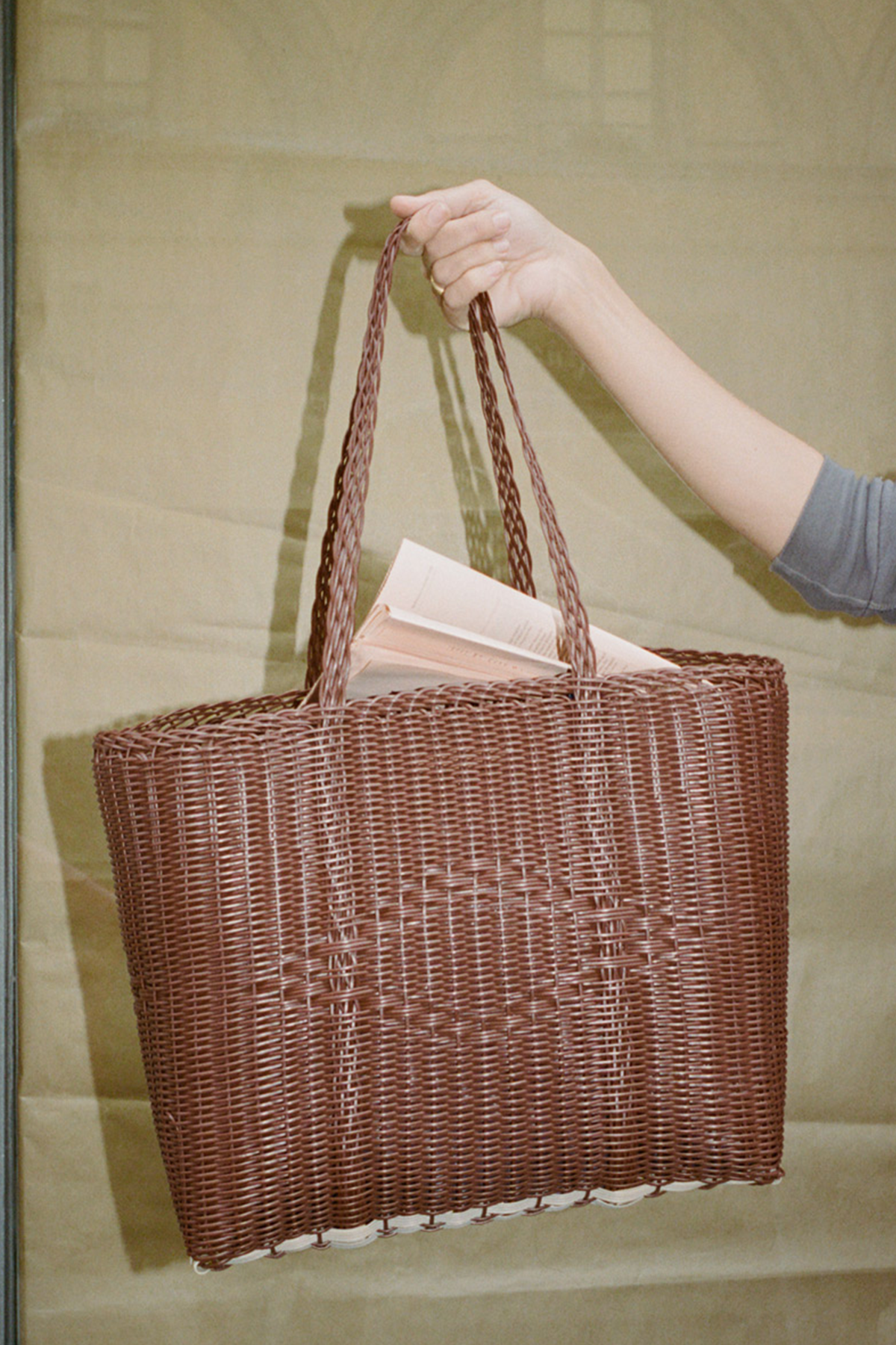 Medium Basket in Chocolate