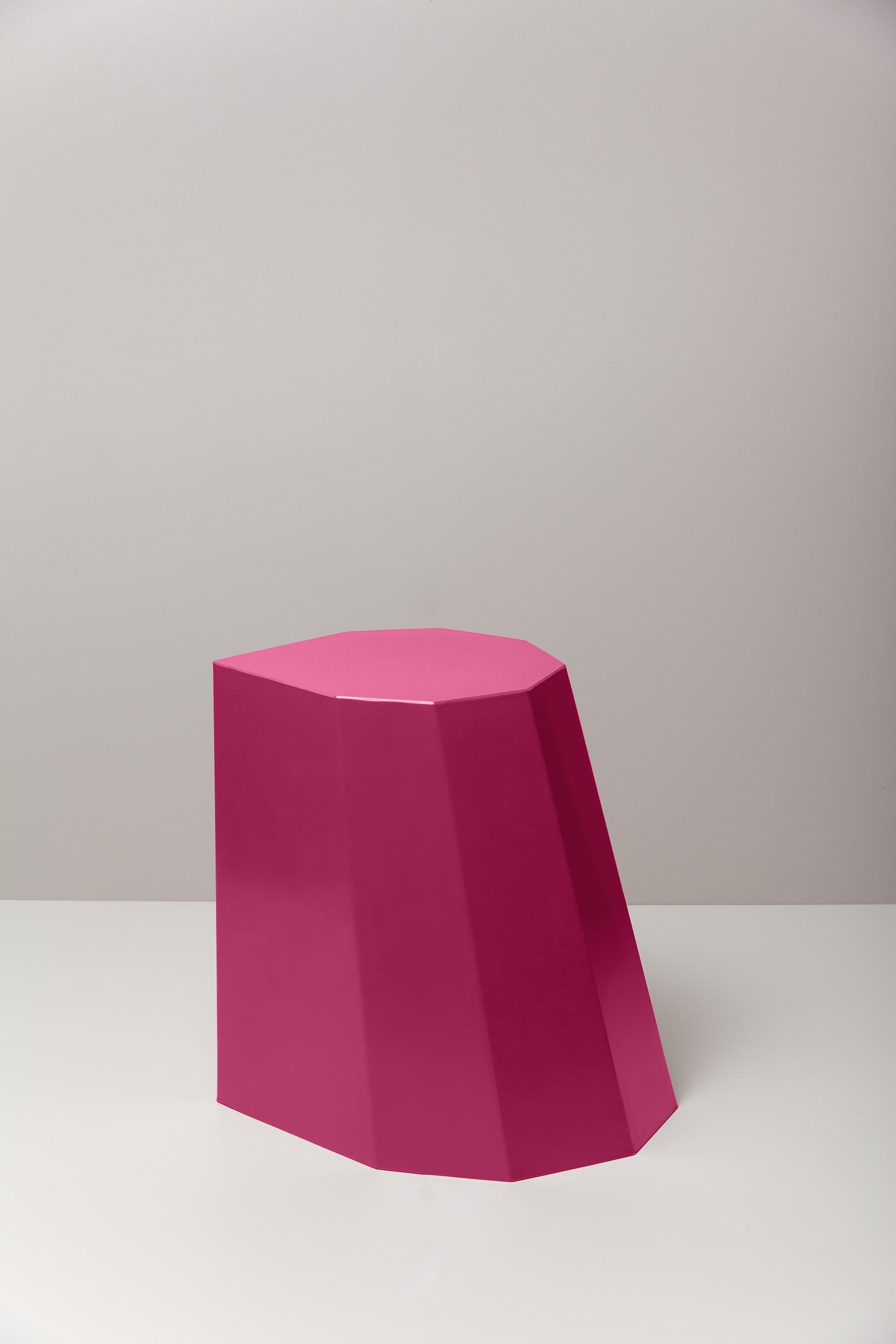 Arnold Circus Stool in Magenta