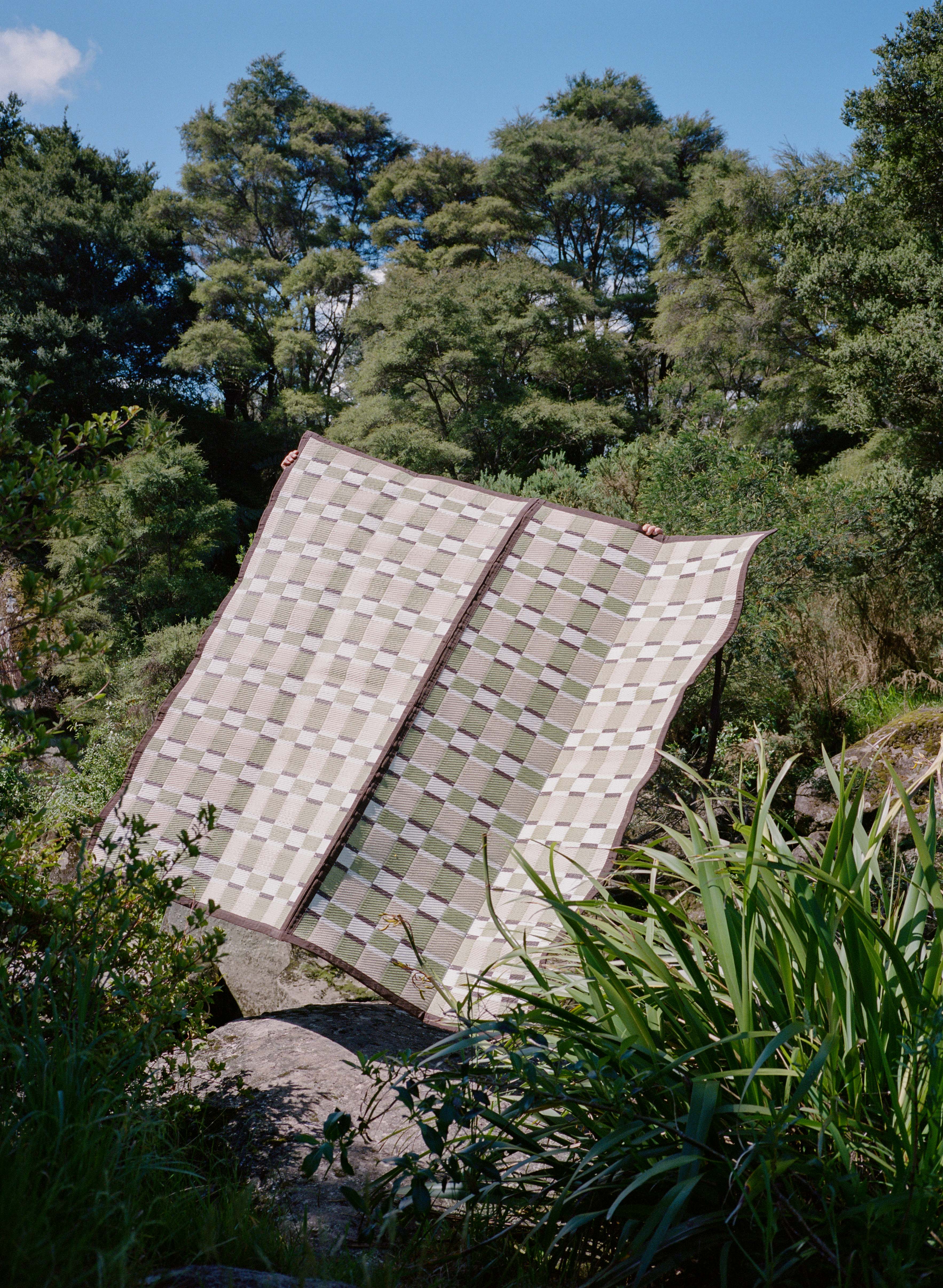 Woven Outdoor Mat in Fern
