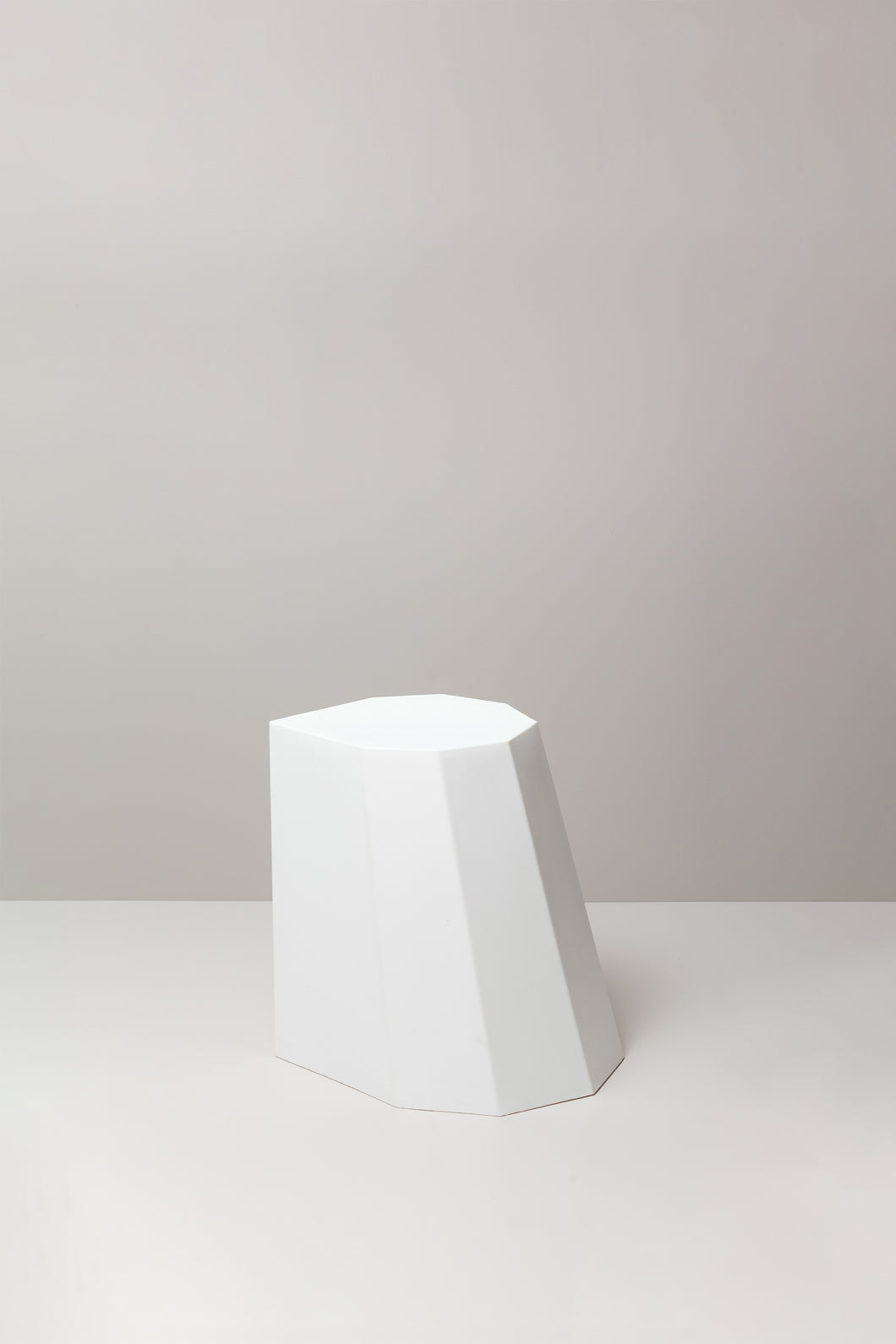 Mini Arnoldino Stool in White