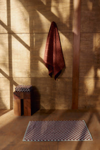 Beppu (Bath Mat) in Cement & Rhus