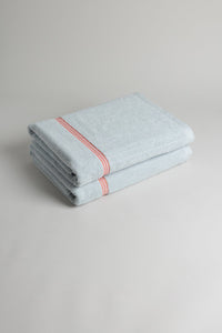 Abel (Bath) Sheet in Lake