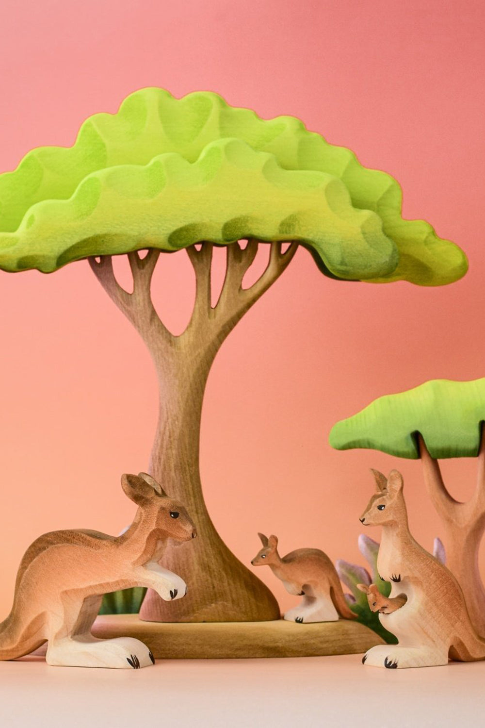 Wooden Mama Kangaroo & Joey