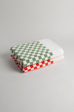 Load image into Gallery viewer, Pool Towel Pair 03

