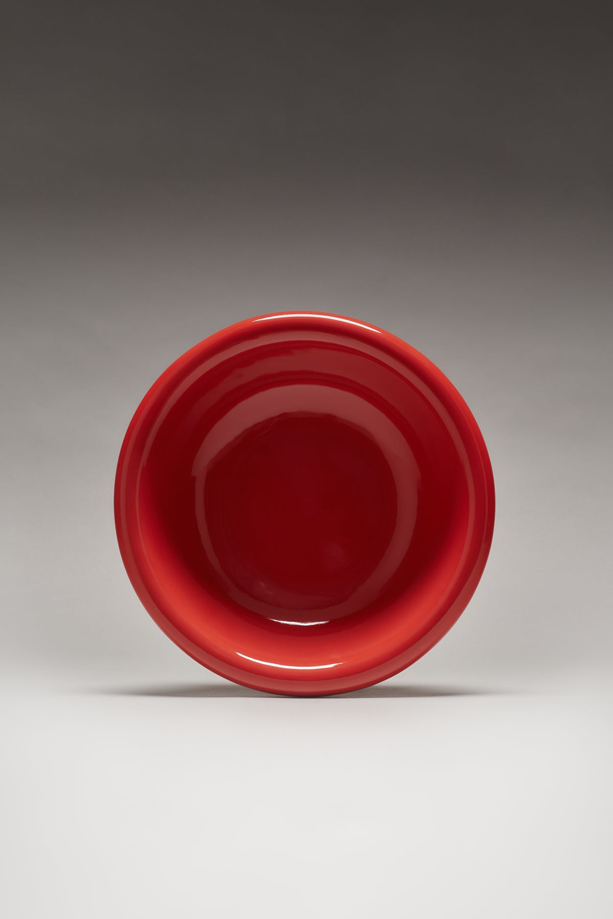 Serving Bowl in Tomato