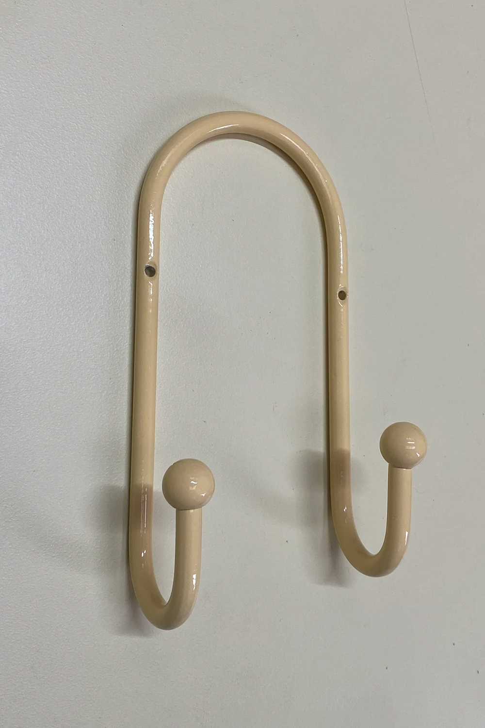 Double Orb Hook in Custard