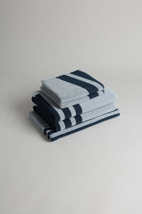 Essential Bathroom Set 09