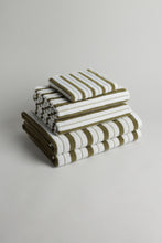 Load image into Gallery viewer, Classic Bathing Set 19
