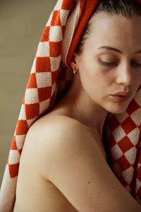 Roman (Pool) Towel in Paloma Sun & Ecru