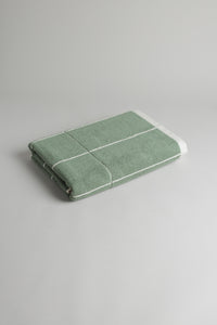 Miles (Bath) Sheet in Sage & Chalk