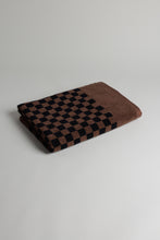 Load image into Gallery viewer, Roman (Pool) Towel in Tabac &amp; Noir
