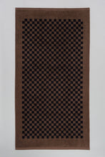 Load image into Gallery viewer, Roman (Pool) Towel in Tabac &amp; Noir
