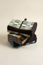Load image into Gallery viewer, Woven Outdoor Mat in Fern
