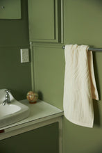 Load image into Gallery viewer, Virginia (Hand) Towel in Ivory
